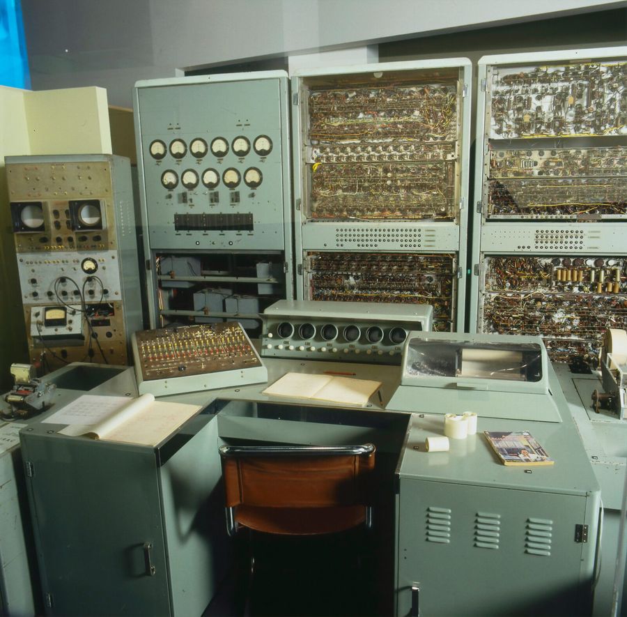 Legacy computer museum